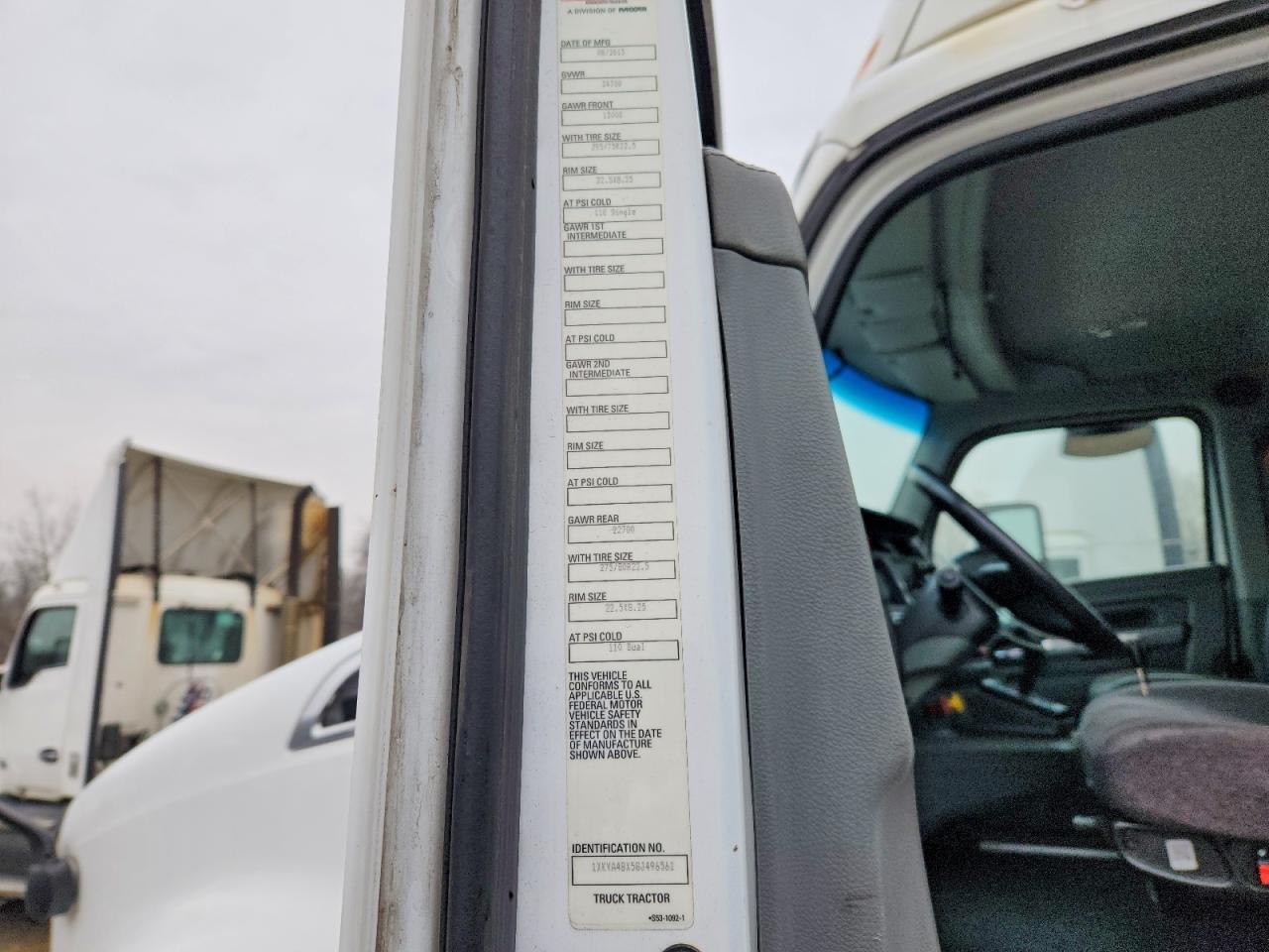 2016 Kenworth T680 Semi Truck