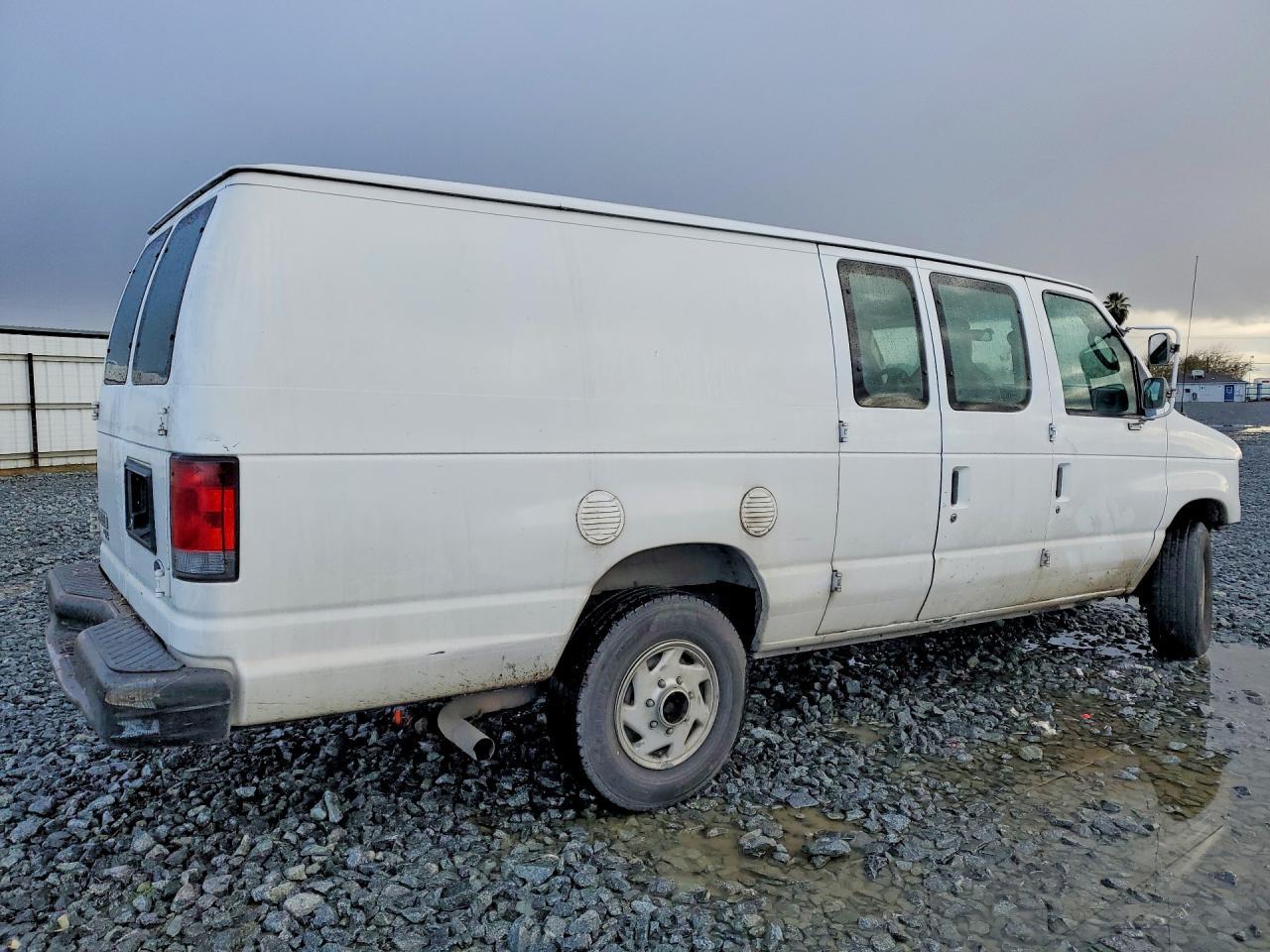 2011 Ford Econoline E350 Super Duty Van