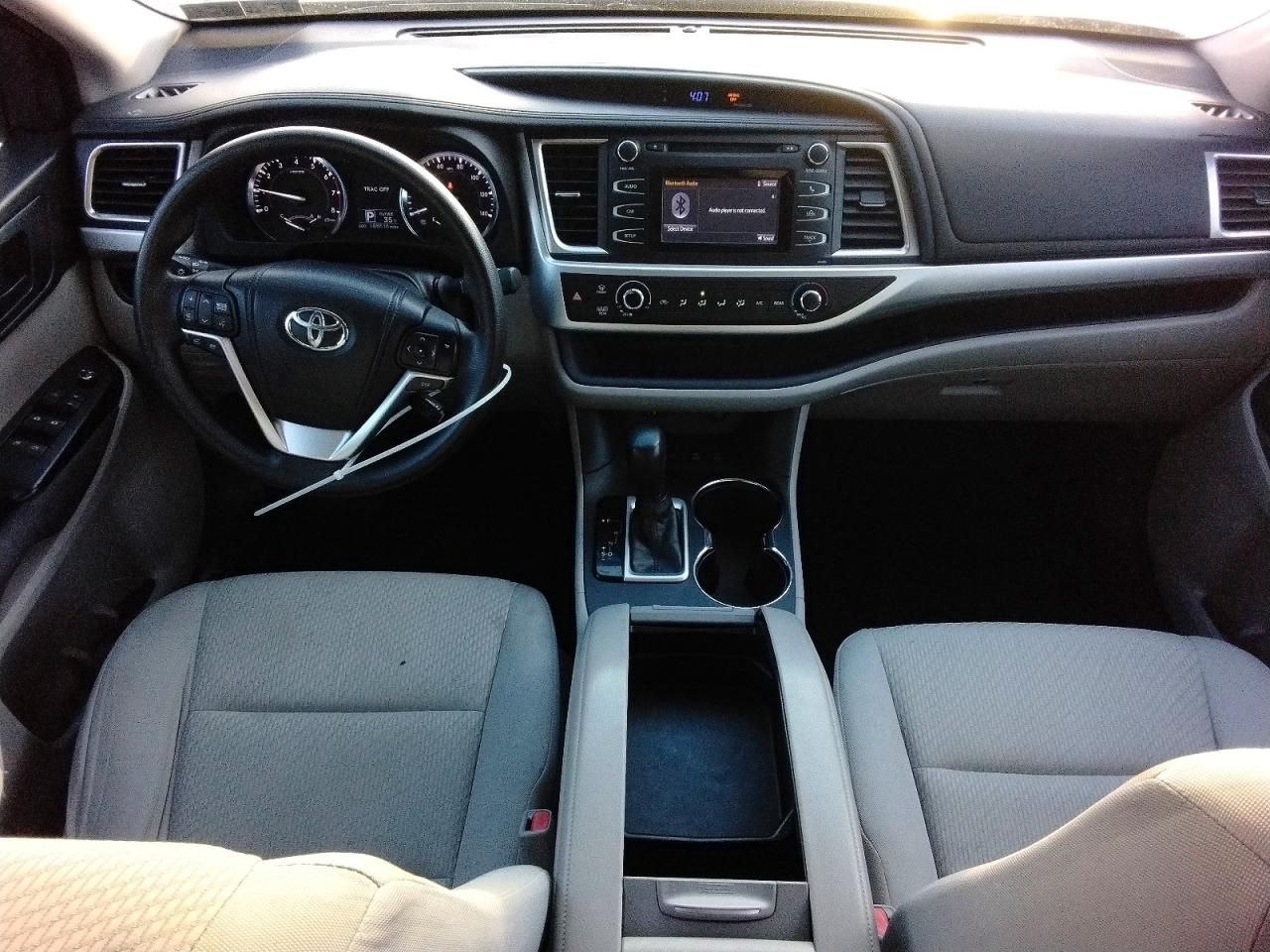 2014 Toyota Highlander le