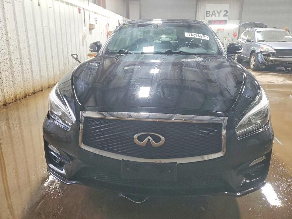 2016 Infiniti Q70 3.7