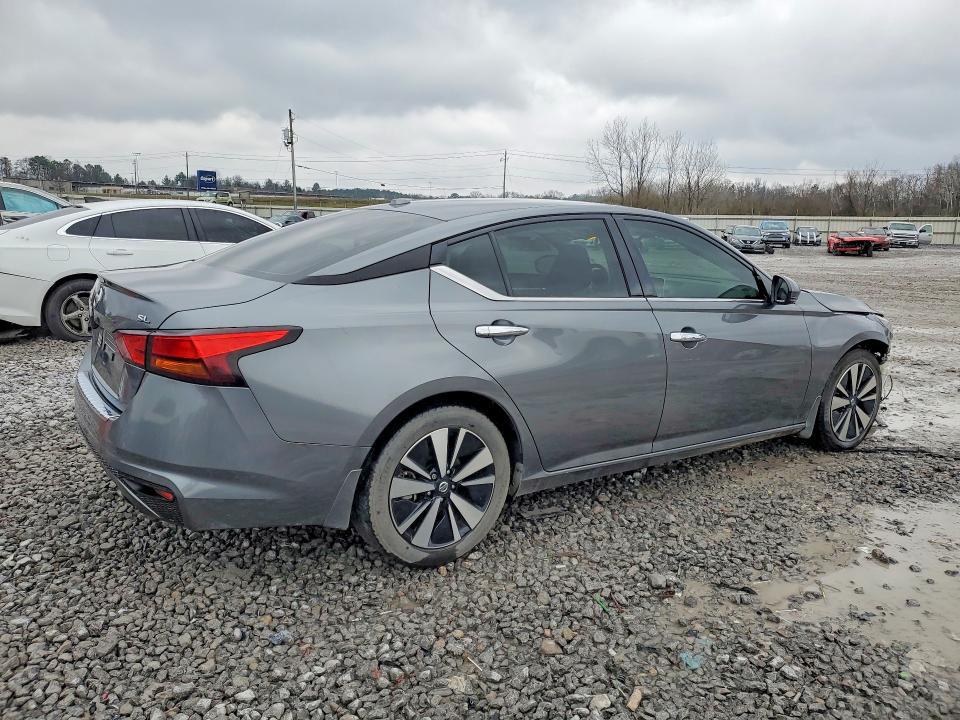 2022 Nissan Altima sl