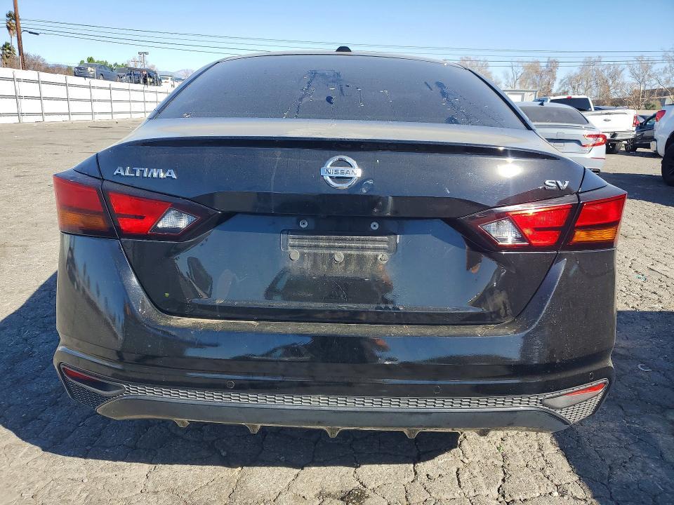 2022 Nissan Altima sv