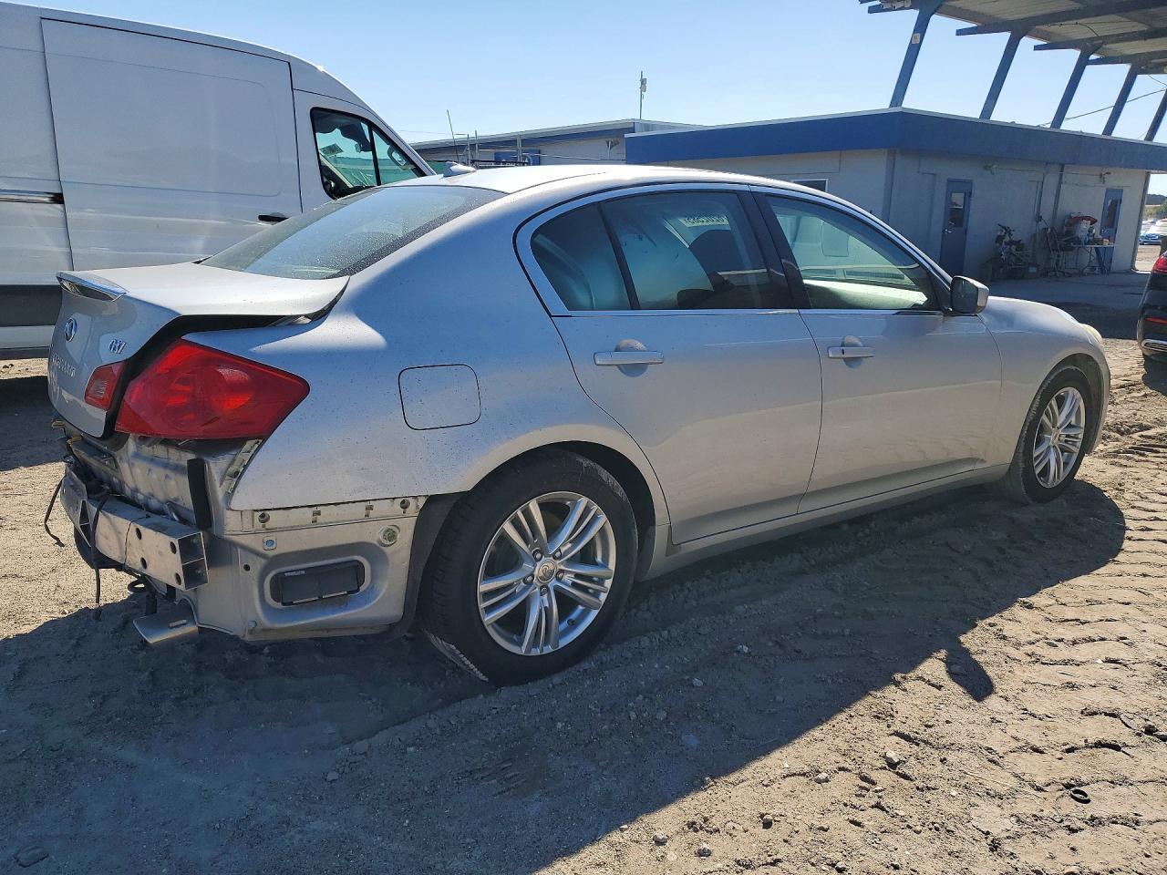 2013 Infiniti G37 Base