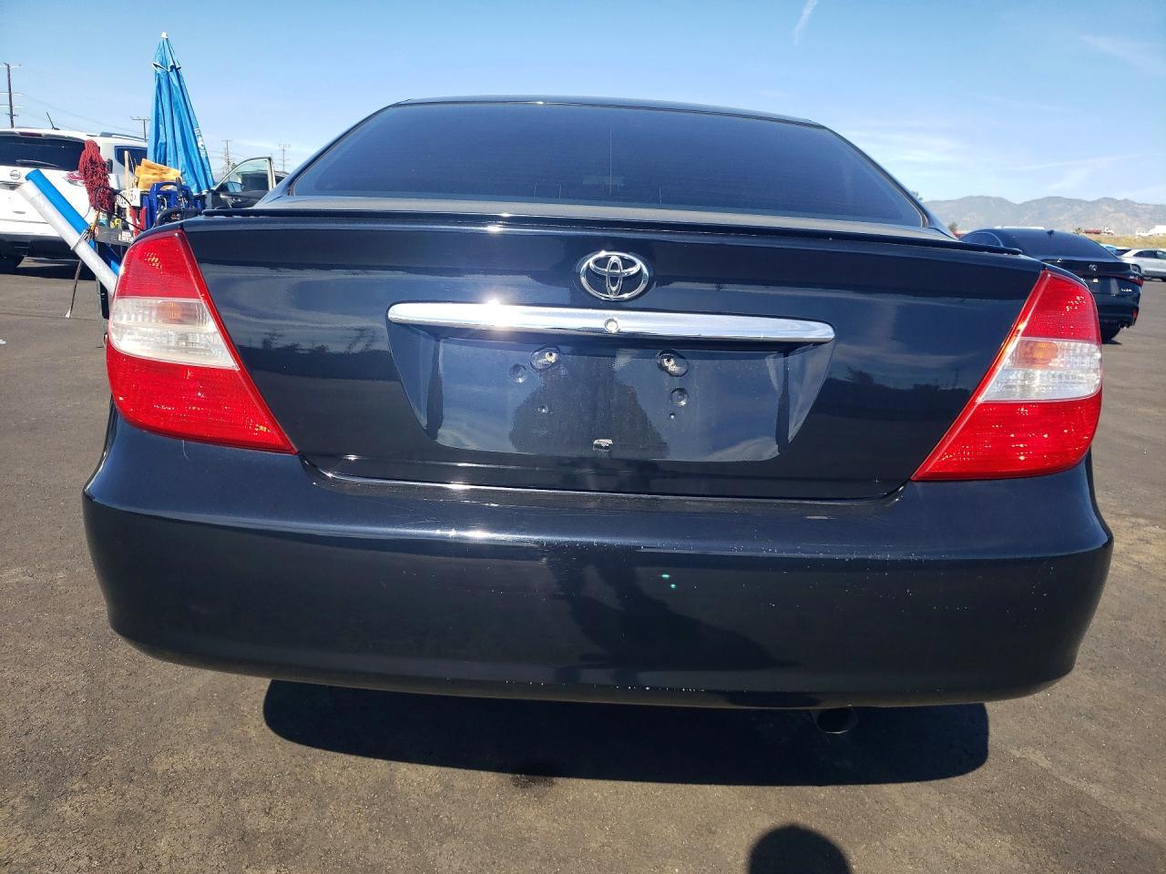 2002 Toyota Camry le V6