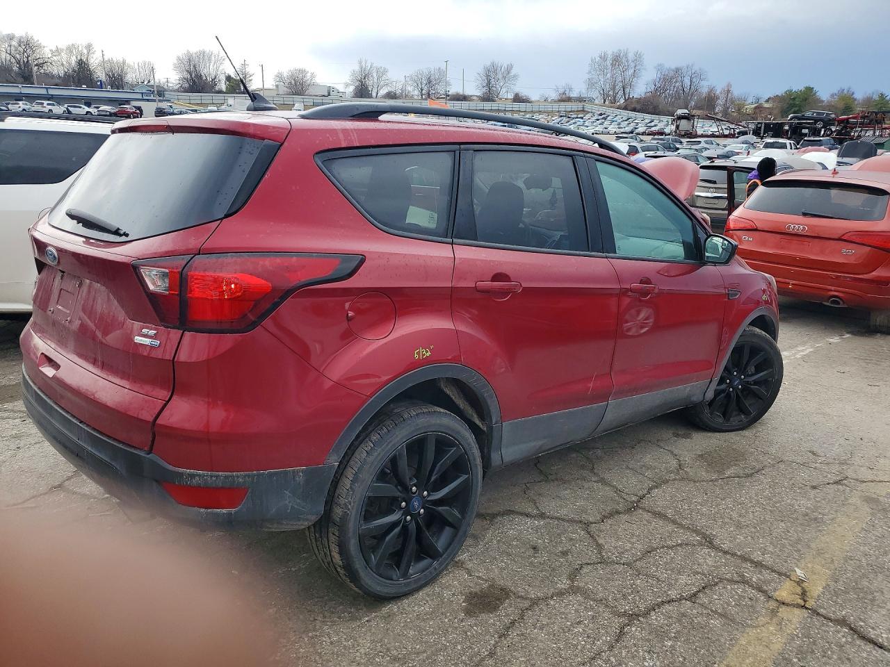 2019 Ford Escape se