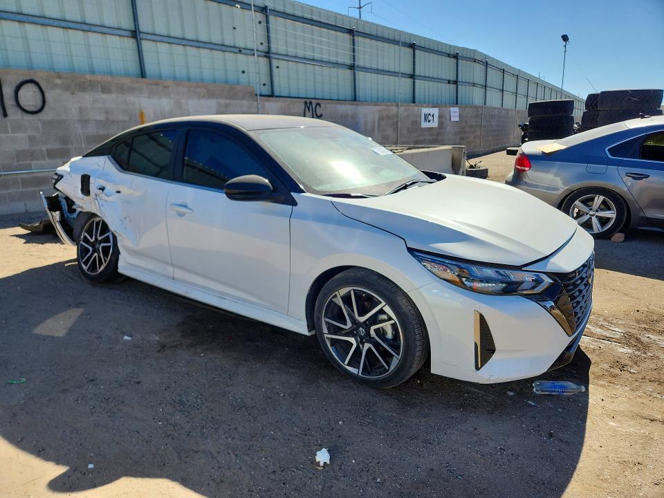 2025 Nissan Sentra sr