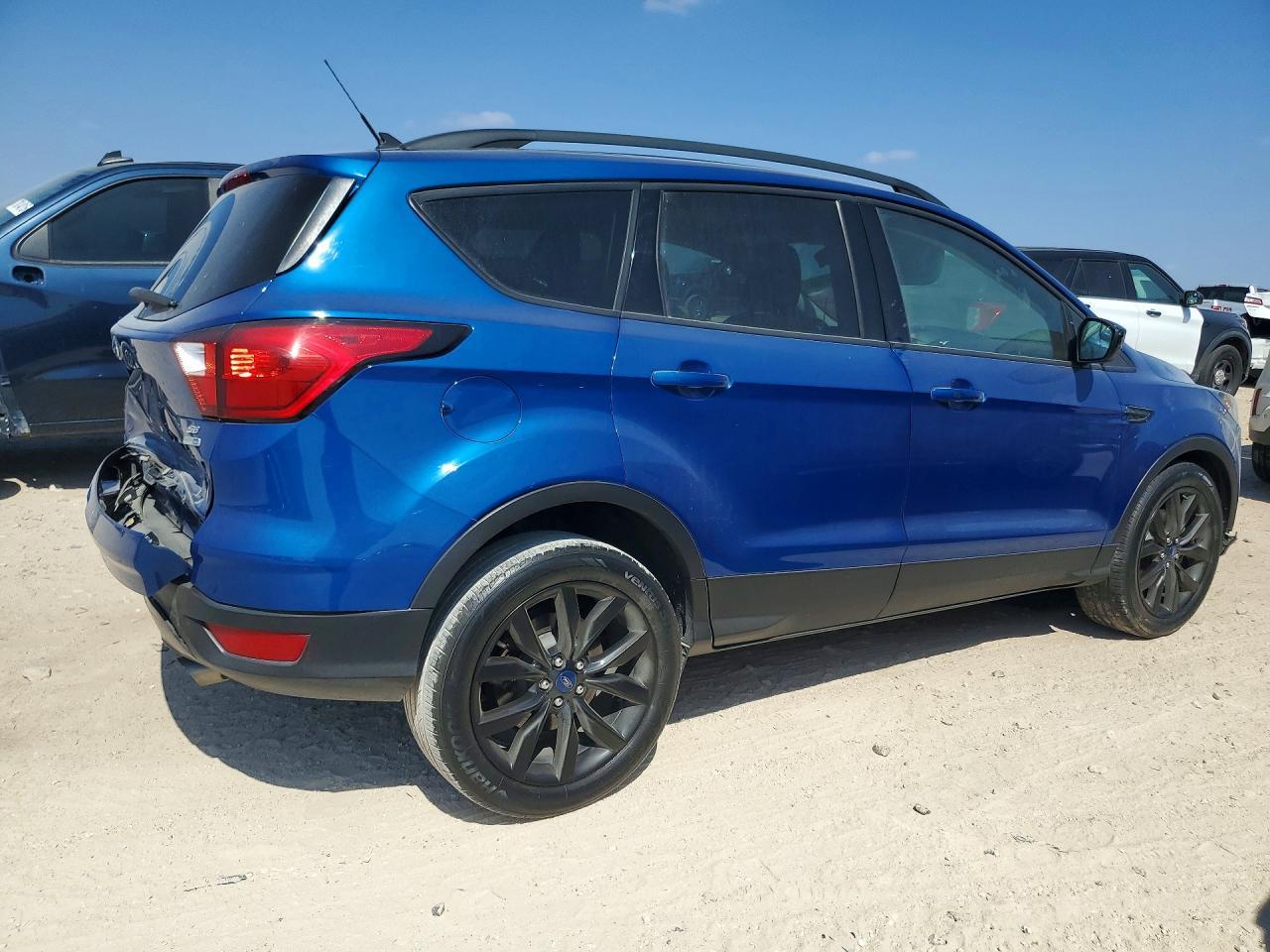 2019 Ford Escape se