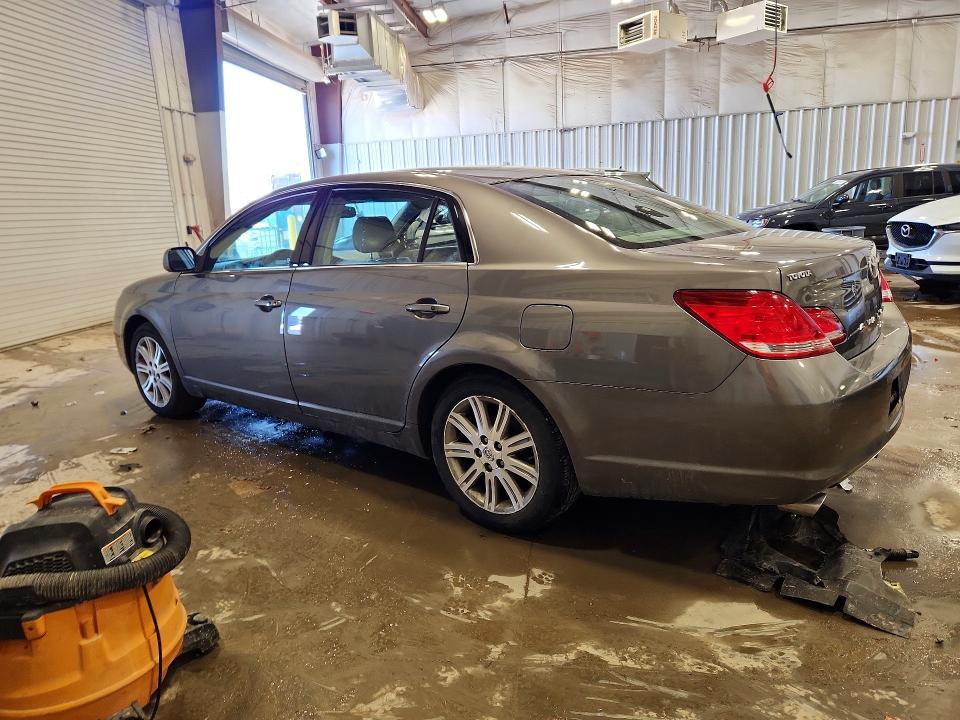 2005 Toyota Avalon xl