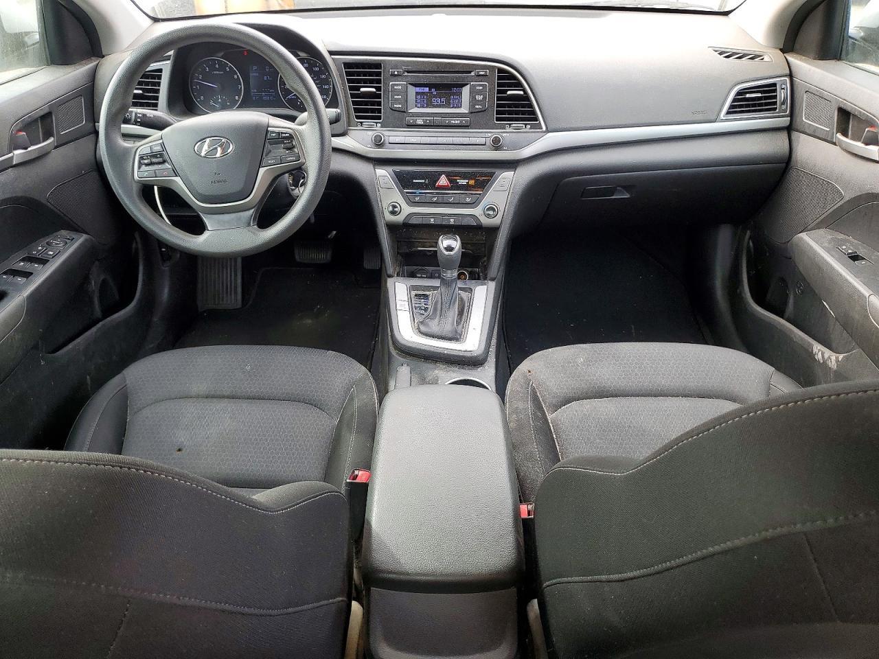 2018 Hyundai Elantra se