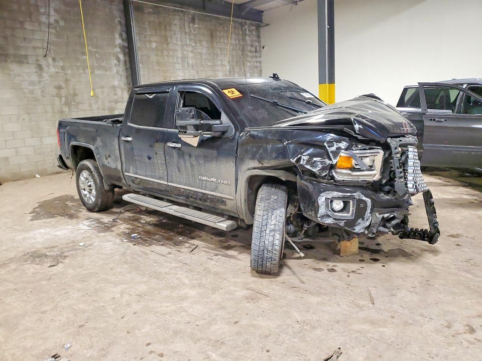 2016 GMC Sierra K2500 Denali
