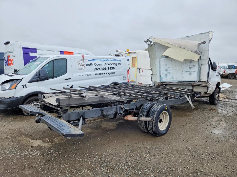 2018 Ford E350 BOX Truck