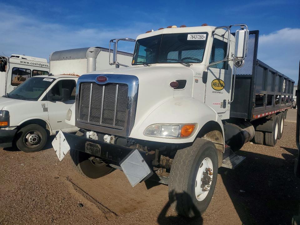 2013 Ptrb 2013 Peterbilt 348 Flatbed Truck