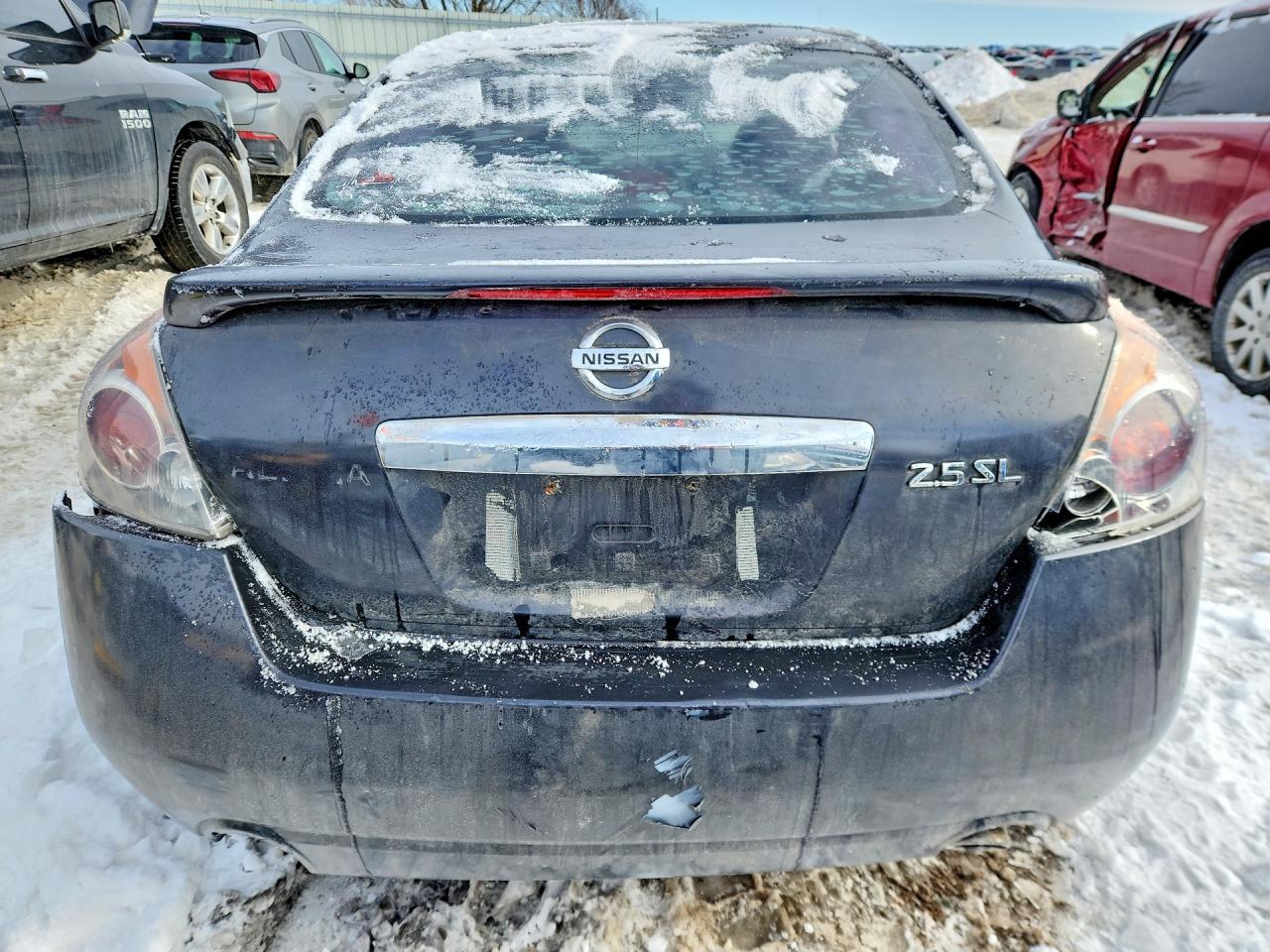 2012 Niss Altima Base