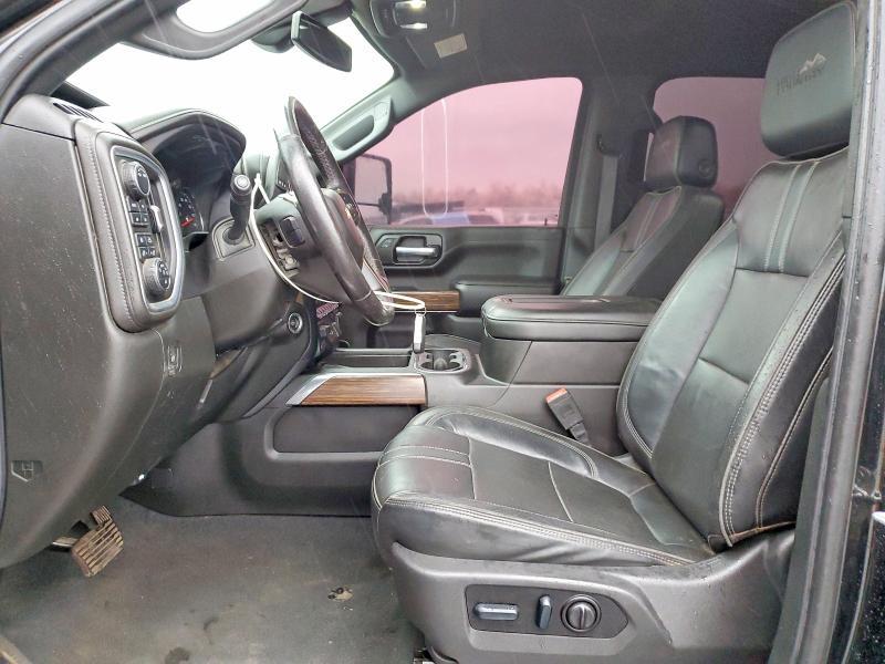 2022 Chevrolet Silverado K2500 High Country