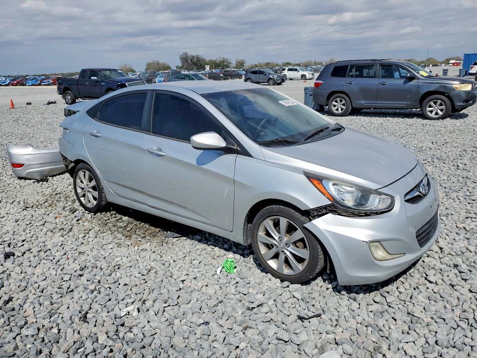 2012 Hyundai Accent gls