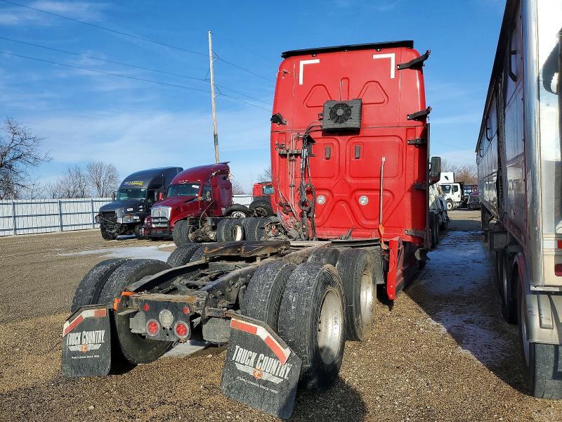 2021 Freigliner Cascadia 126