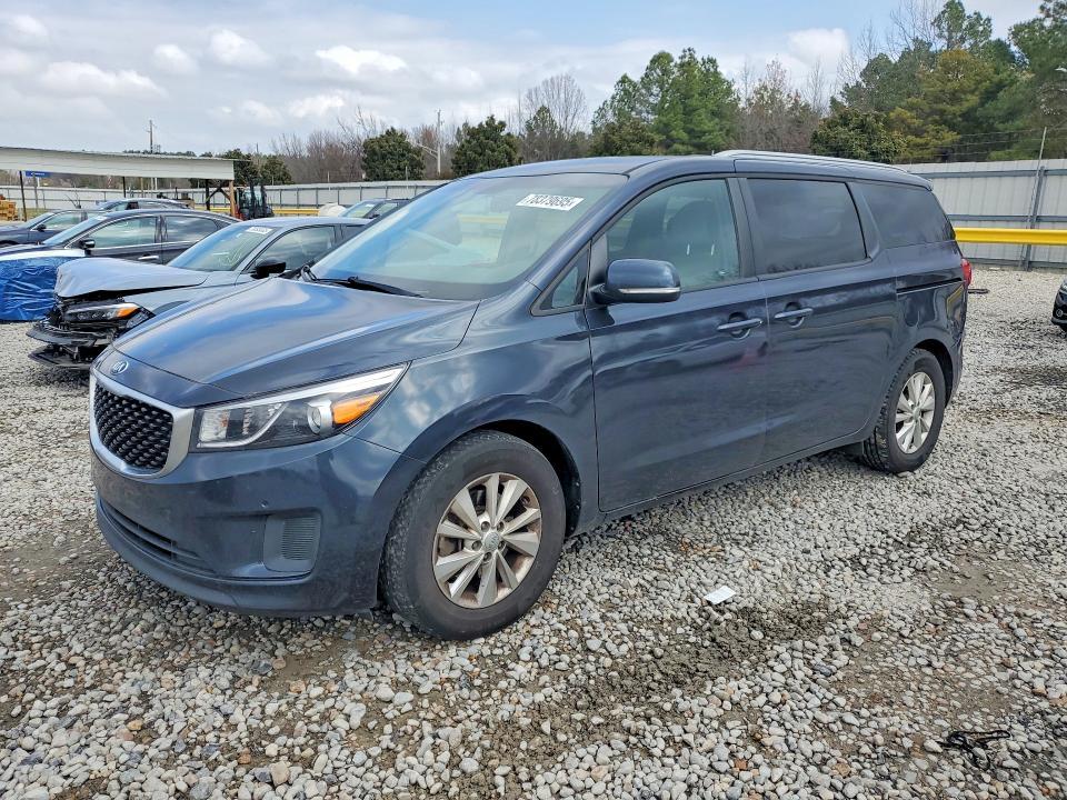 2017 KIA Sedona lx