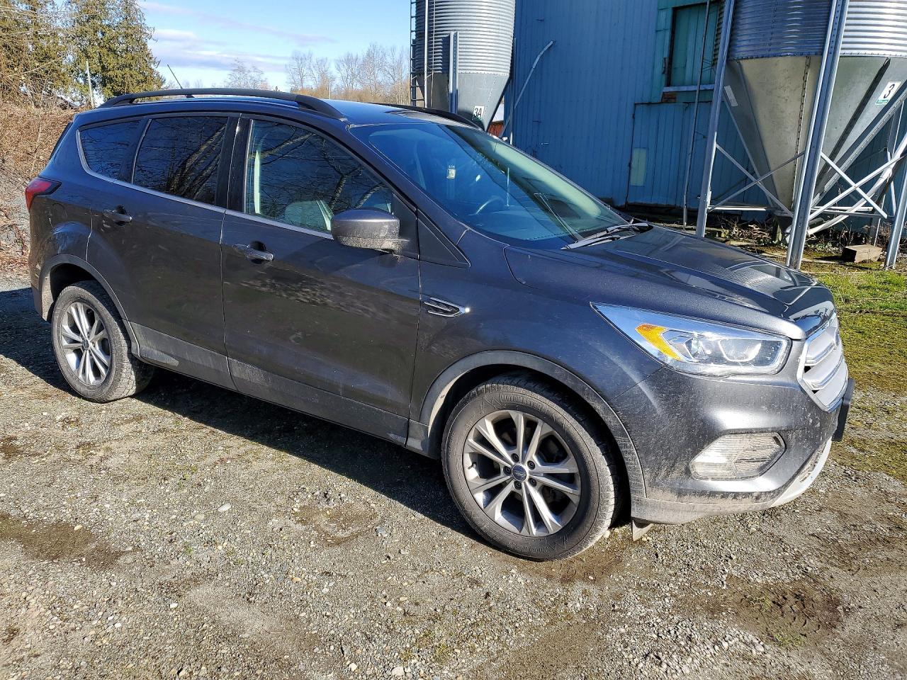 2019 Ford Escape sel