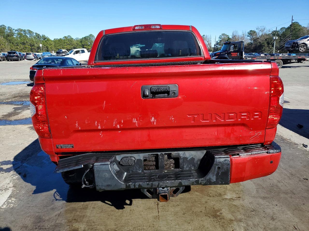 2018 Toyota Tundra SR5