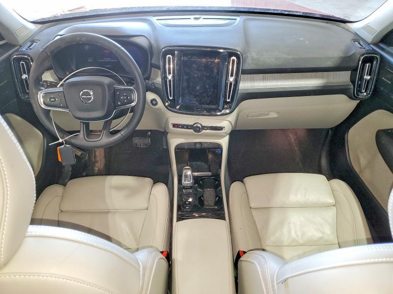 2024 Volvo Xc40 Plus