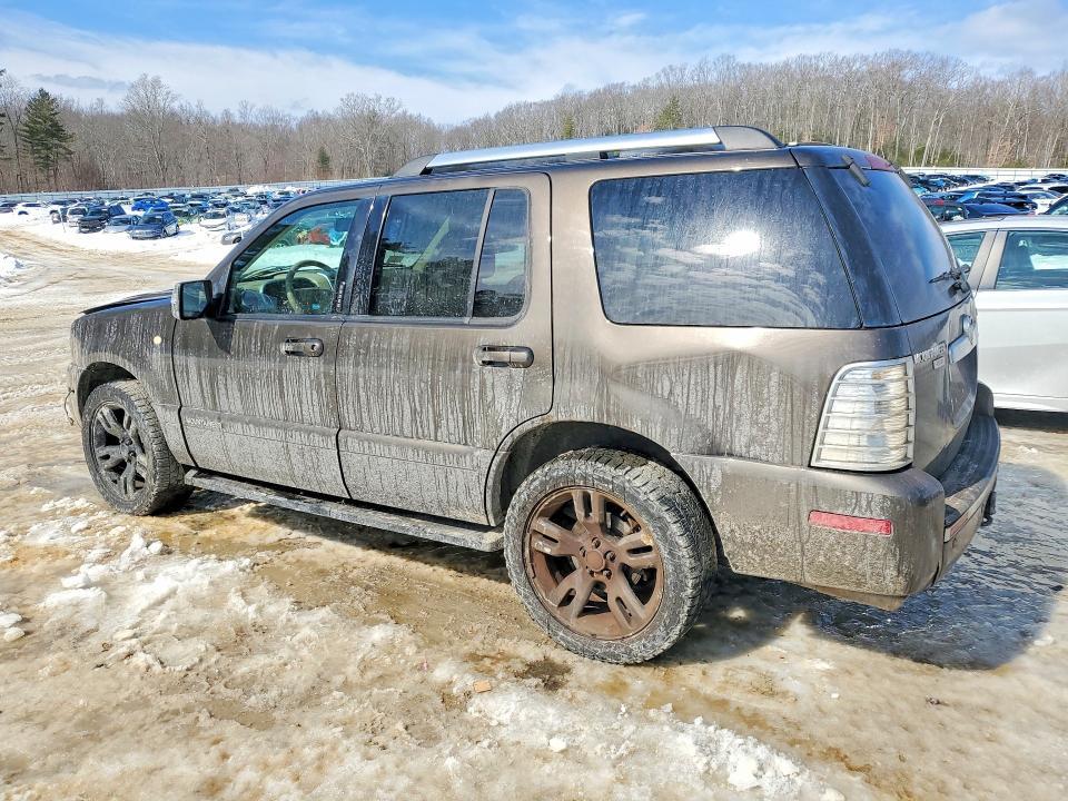2008 Mercury Mtneer 4D