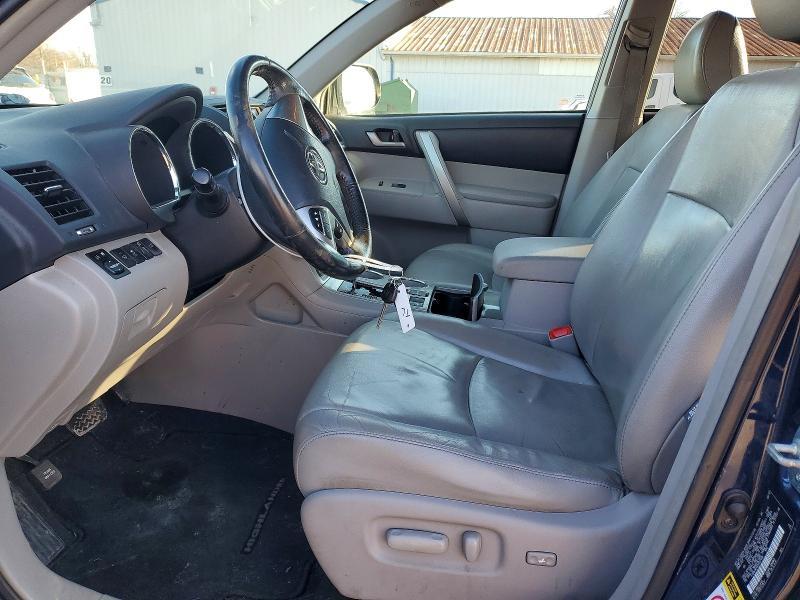 2013 Toyota Highlander se