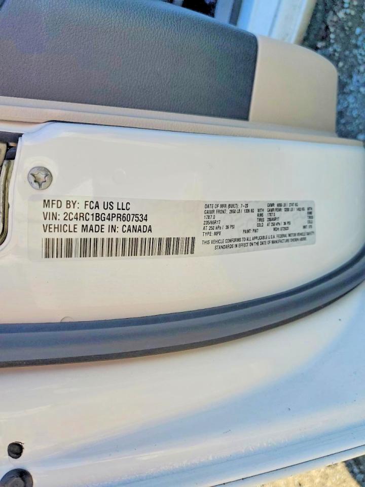 2023 Chrysler Pacifica Touring l