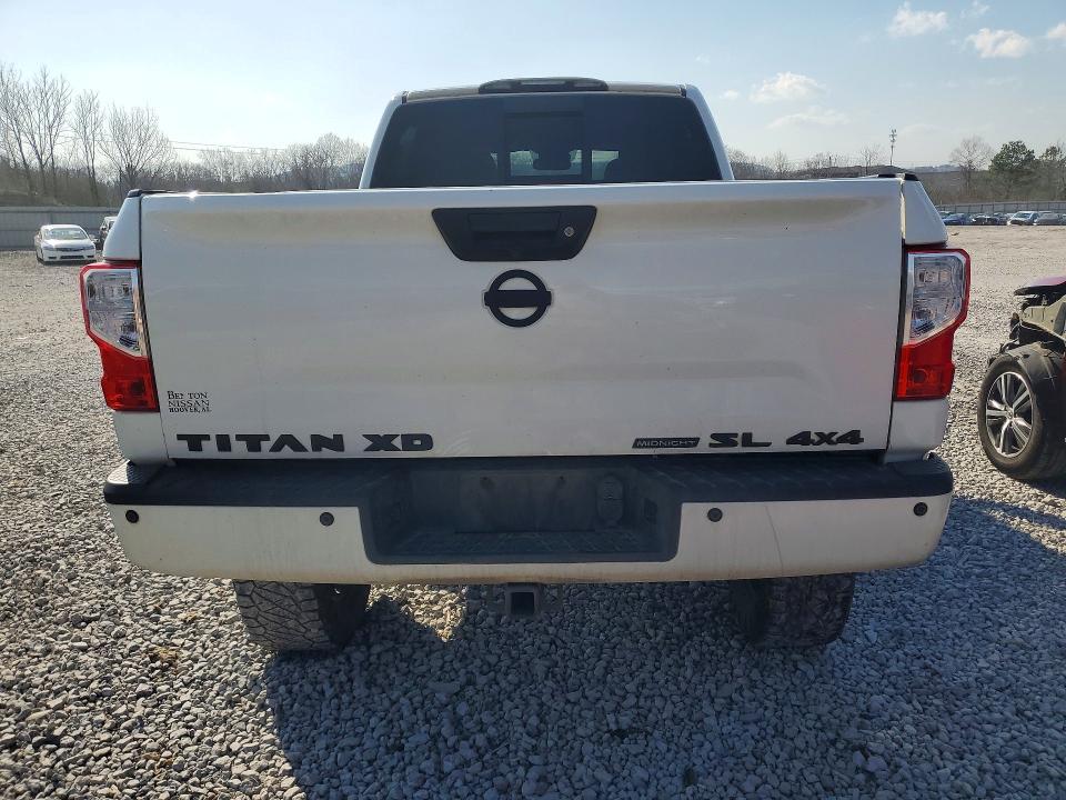 2019 Nissan Titan xd sl