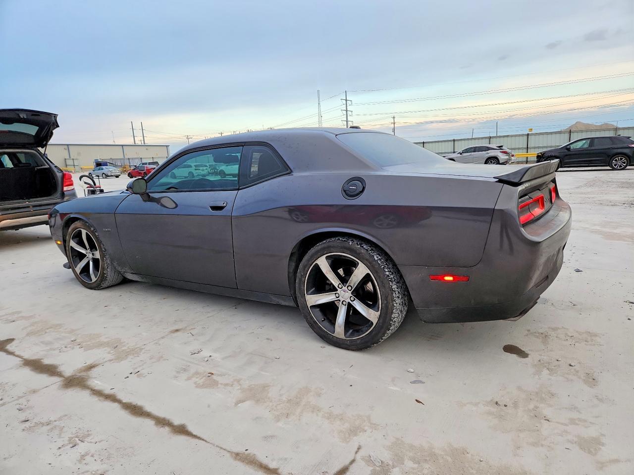 2015 Dodge Challenger sxt