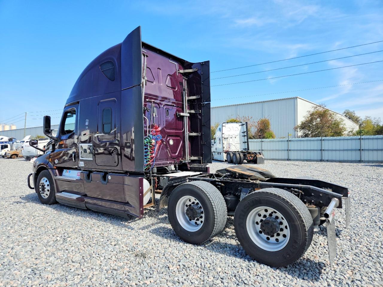 2019 Freightliner Cascadia 126