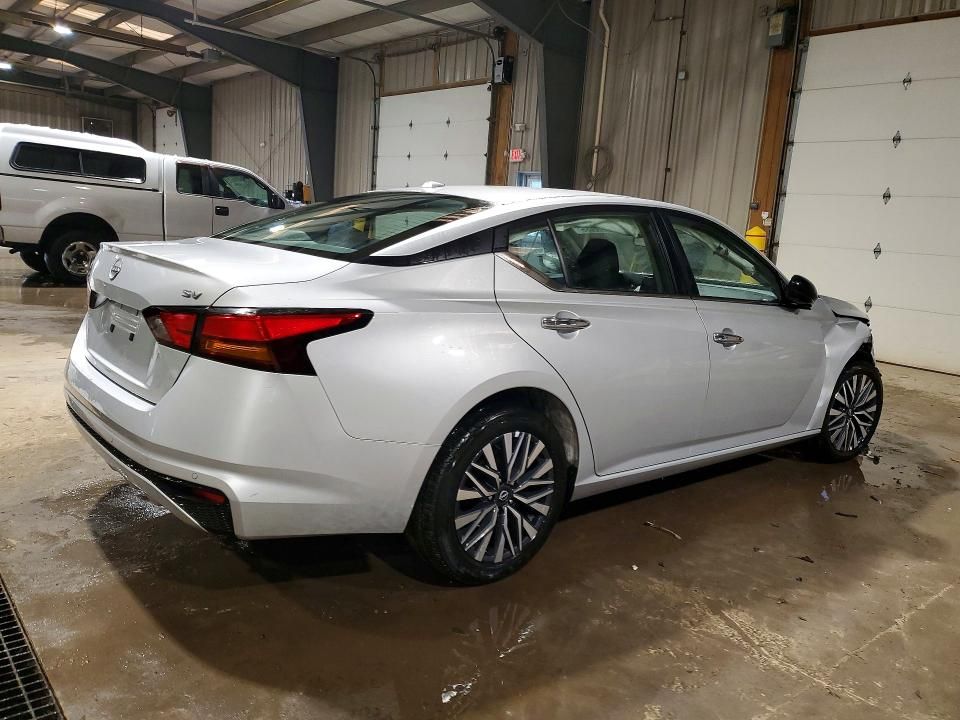 2024 Nissan Altima sv
