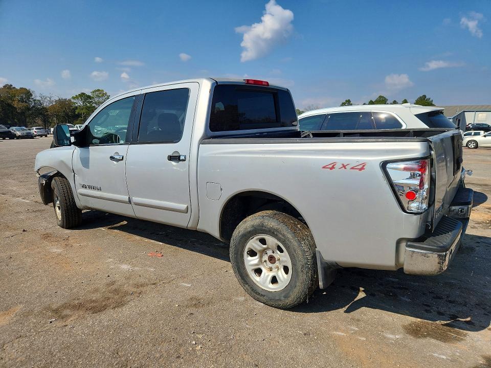 2005 Nissan Titan xe