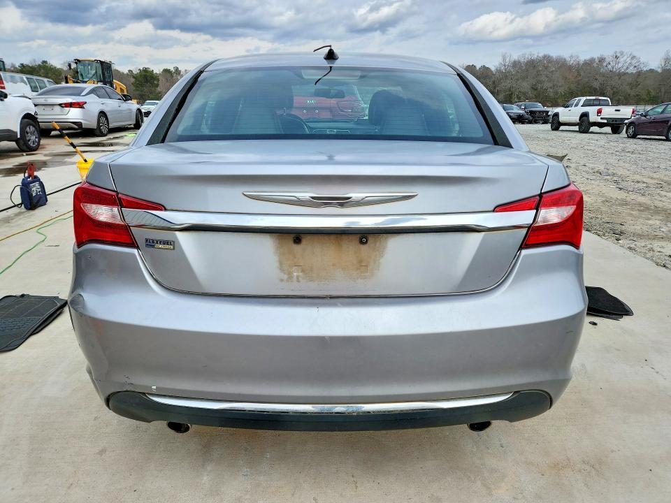 2013 Chrysler 200 Limited