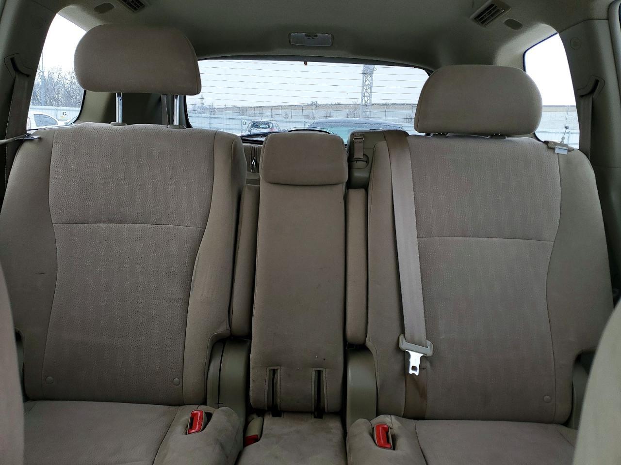 2011 Toyota Highlander Base