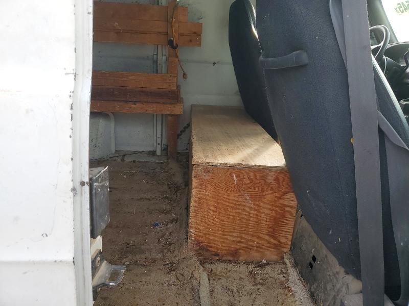 2002 Dodge Ram van B2500