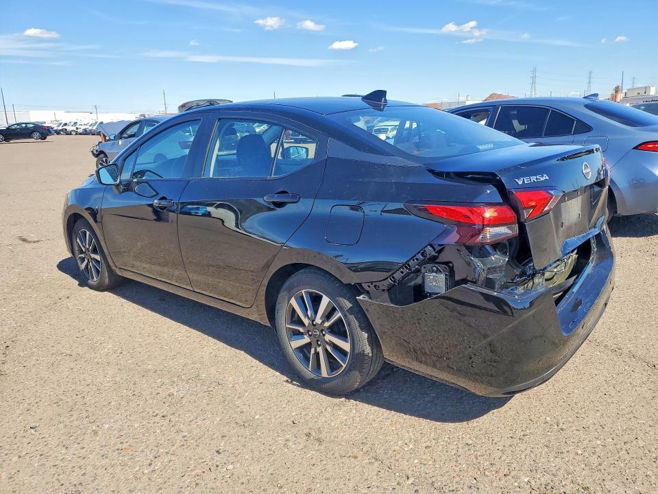2025 Nissan Versa sv