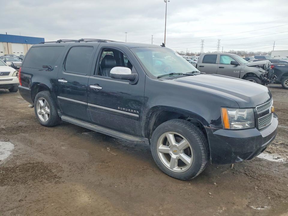 2013 Chevrolet Suburban K1500 ltz