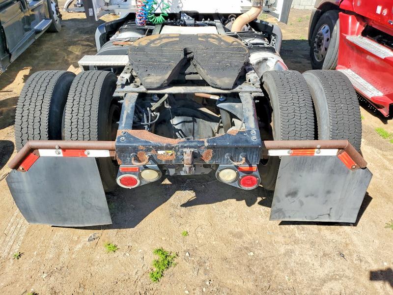 2015 Peterbilt 579