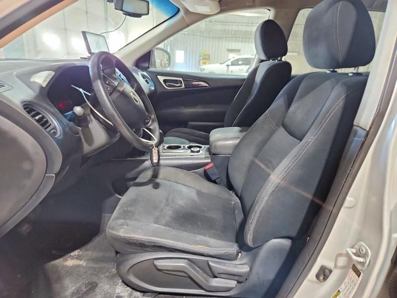 2014 Nissan Pathfinder s