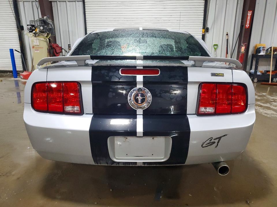 2005 Ford Mustang