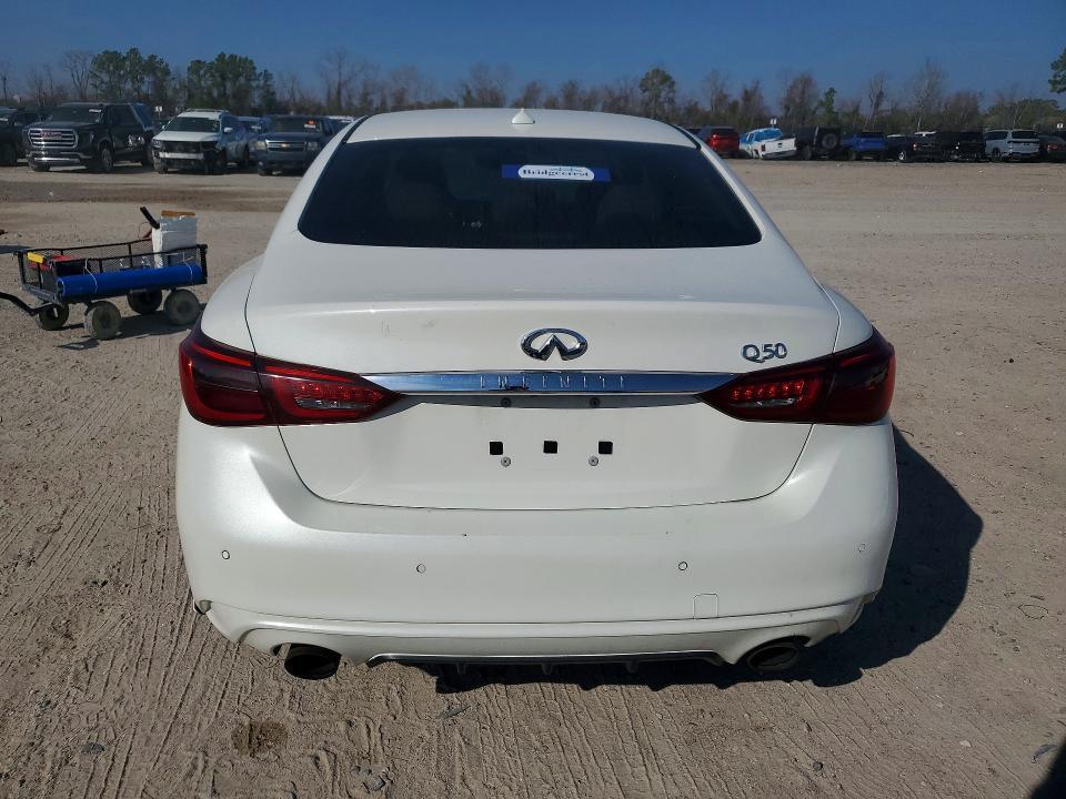 2018 Infiniti Q50 Luxe