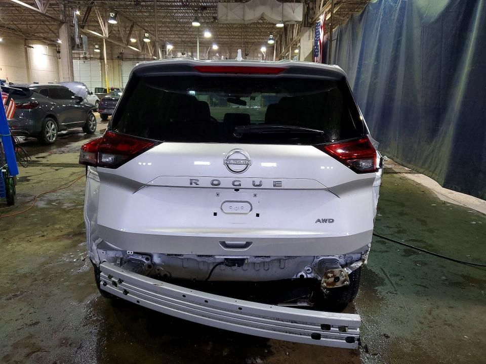 2025 Nissan Rogue sv