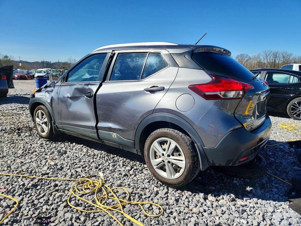 2019 Nissan Kicks s
