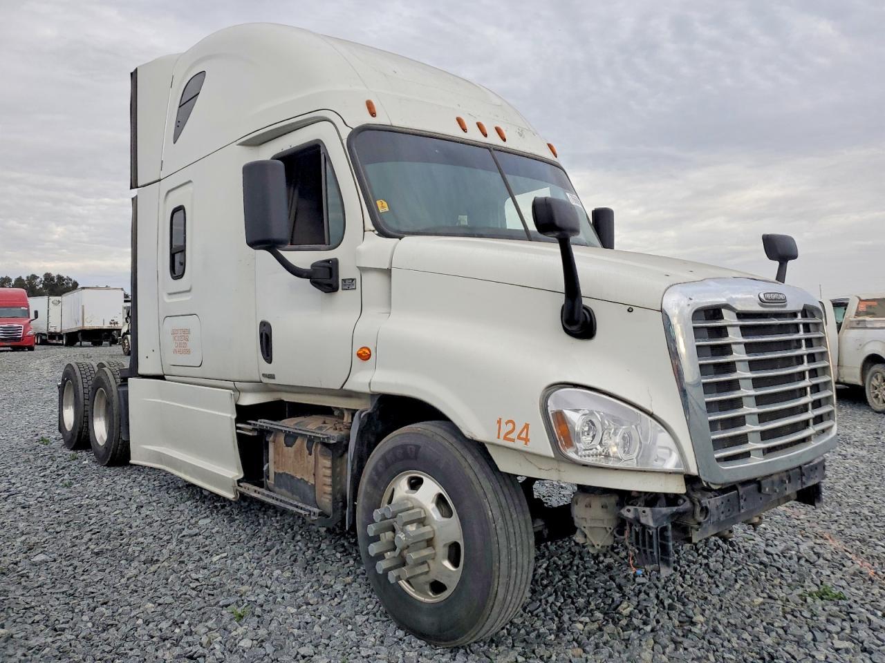 2017 Freightliner Cascadia 125 Semi Truck