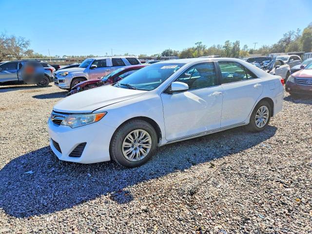 2012 Toyota Camry le