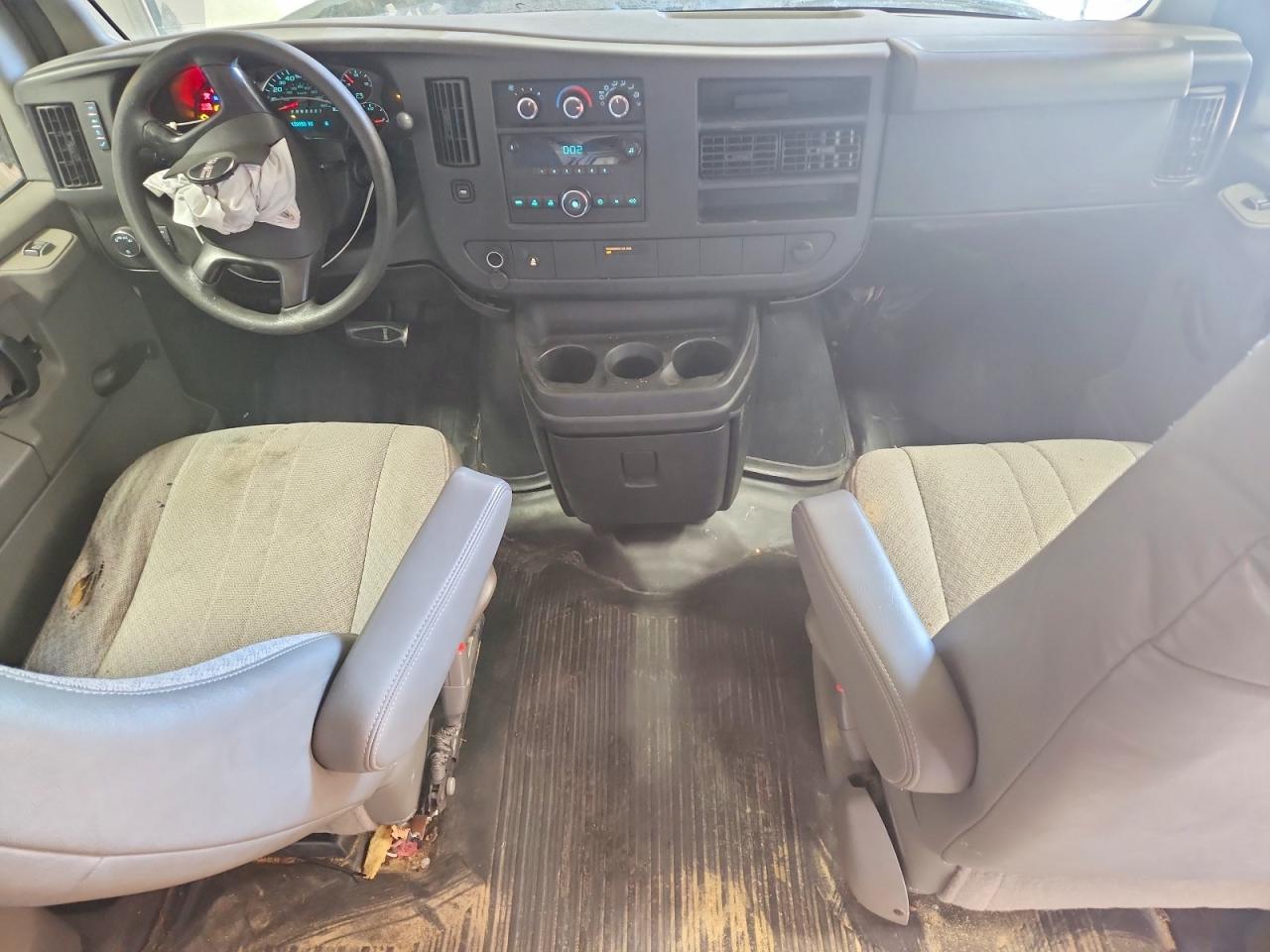 2012 GMC SAVANA1500 Cargo Delivery Van