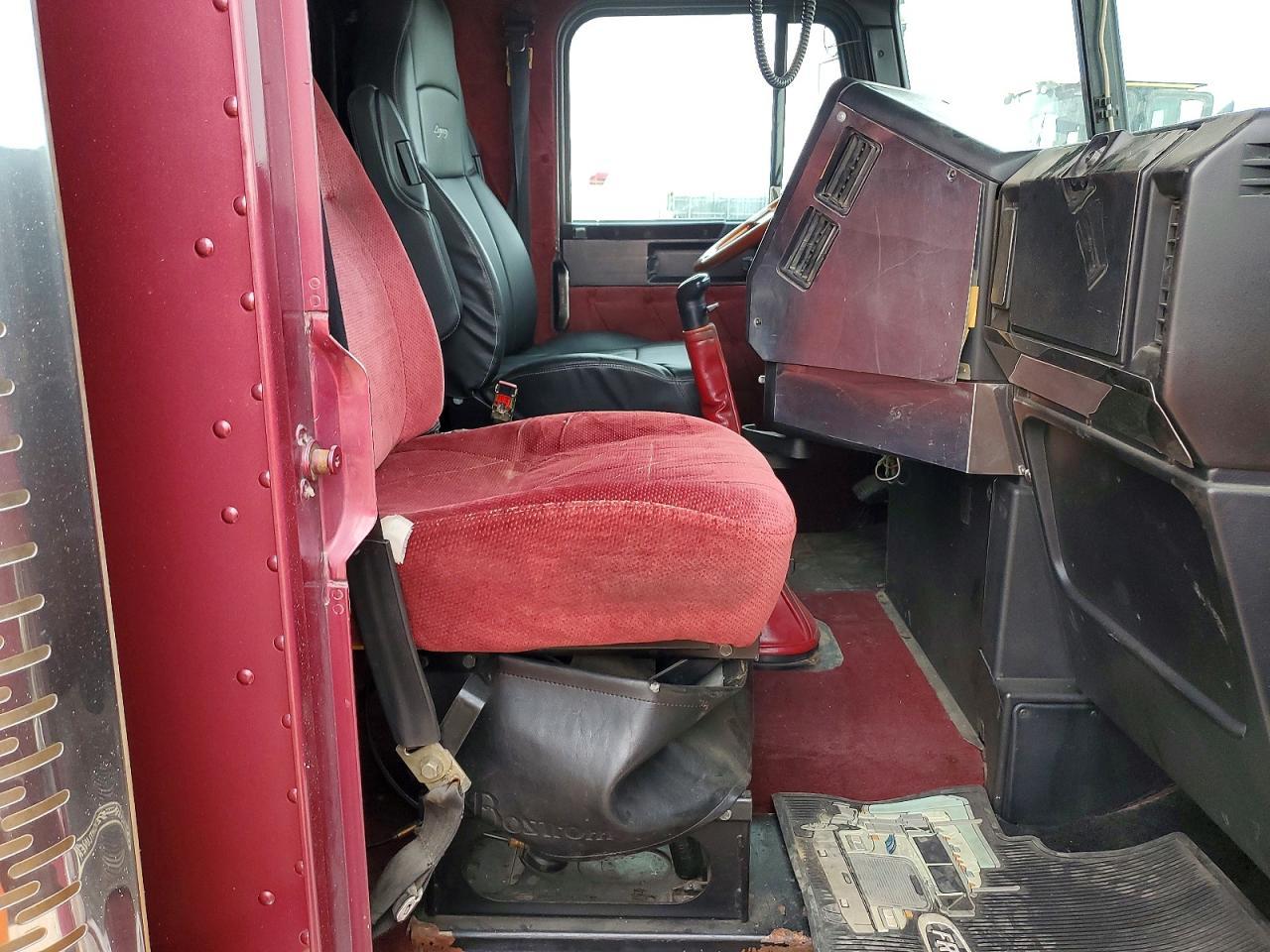 1998 Freigliner 1998 Freightliner Semi Truck
