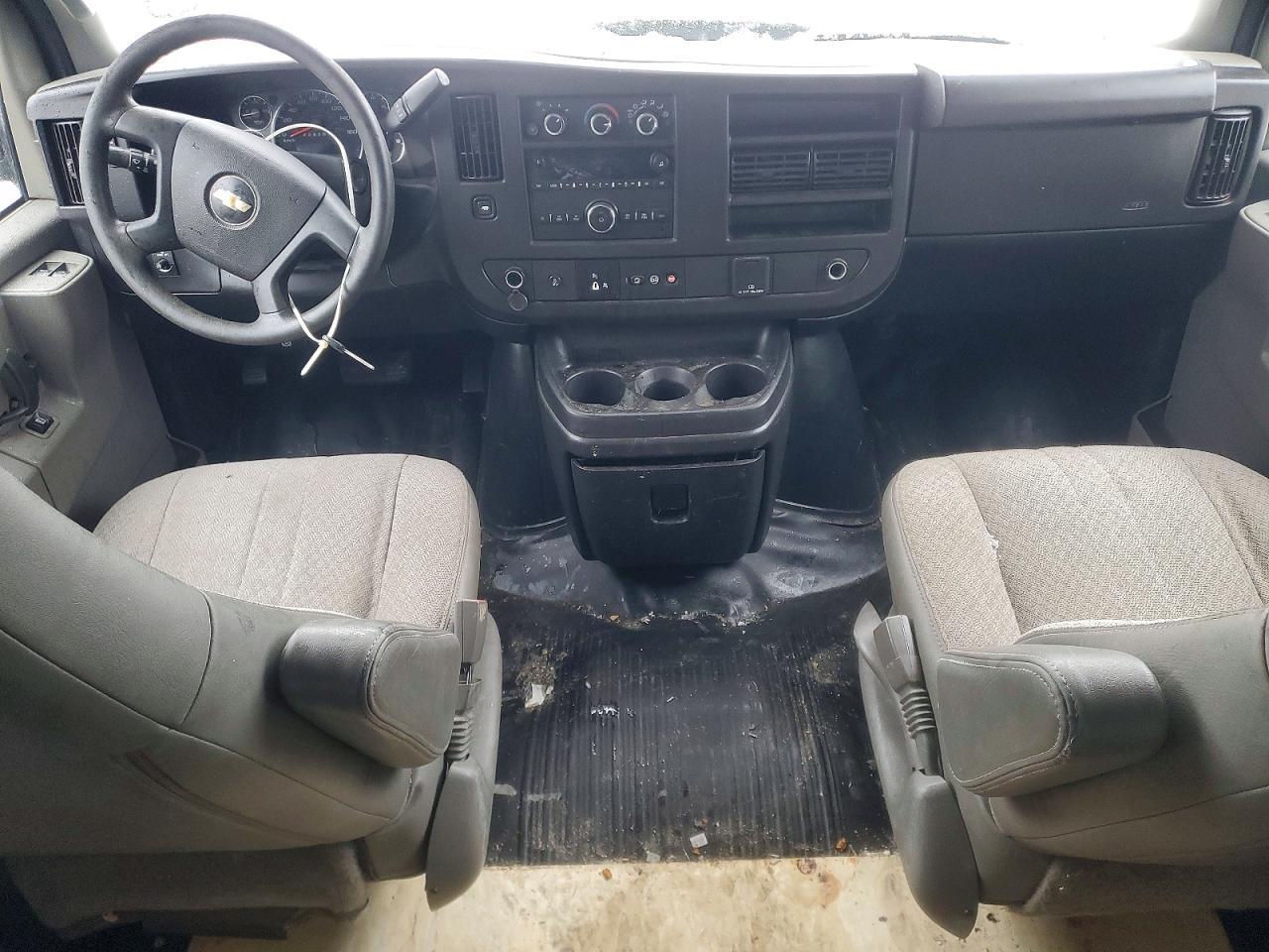 2020 Chevrolet Express G2500