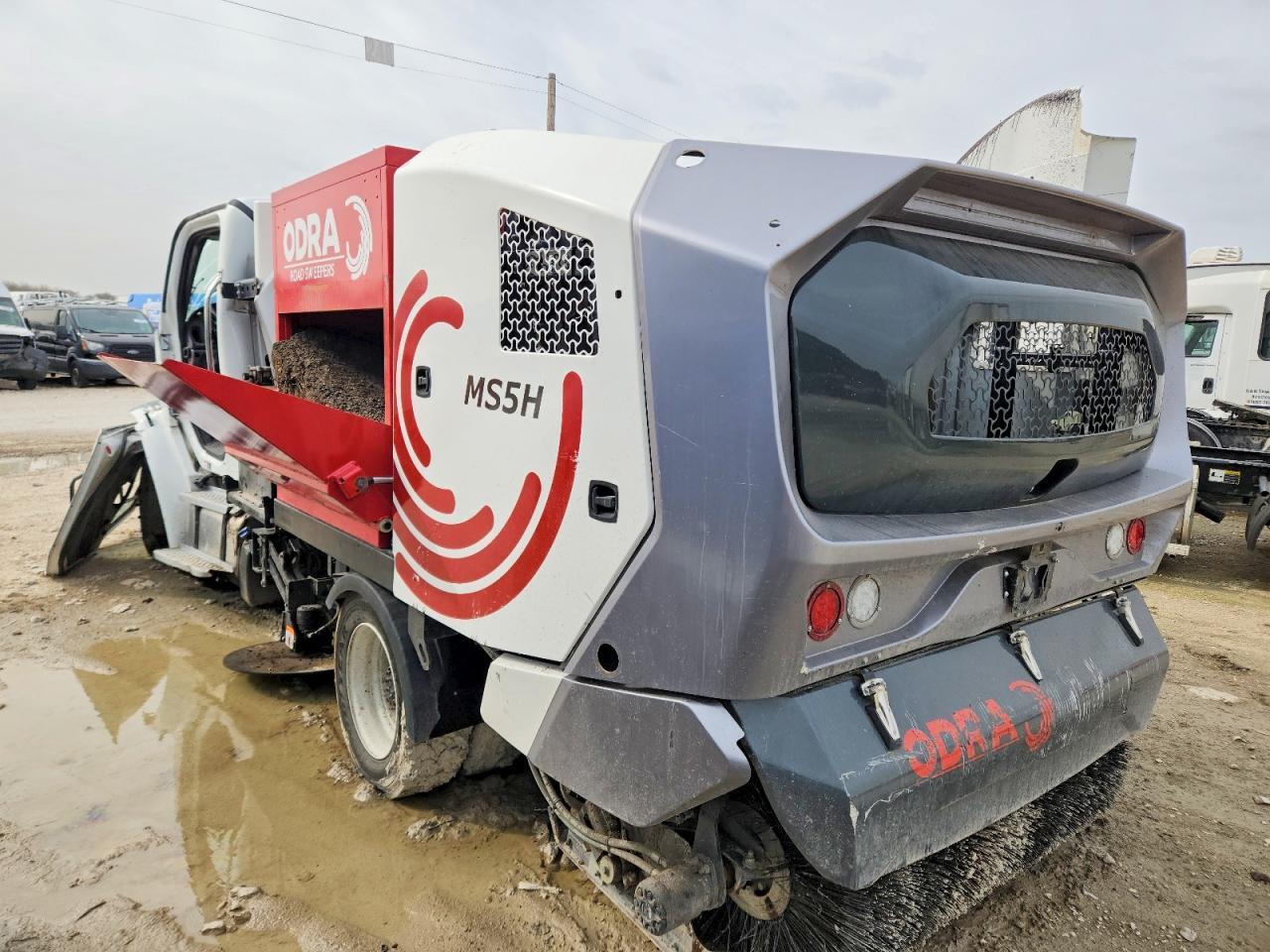 2024 Freigliner 2024  Freightliner Business Class M2 Sweeper Truck
