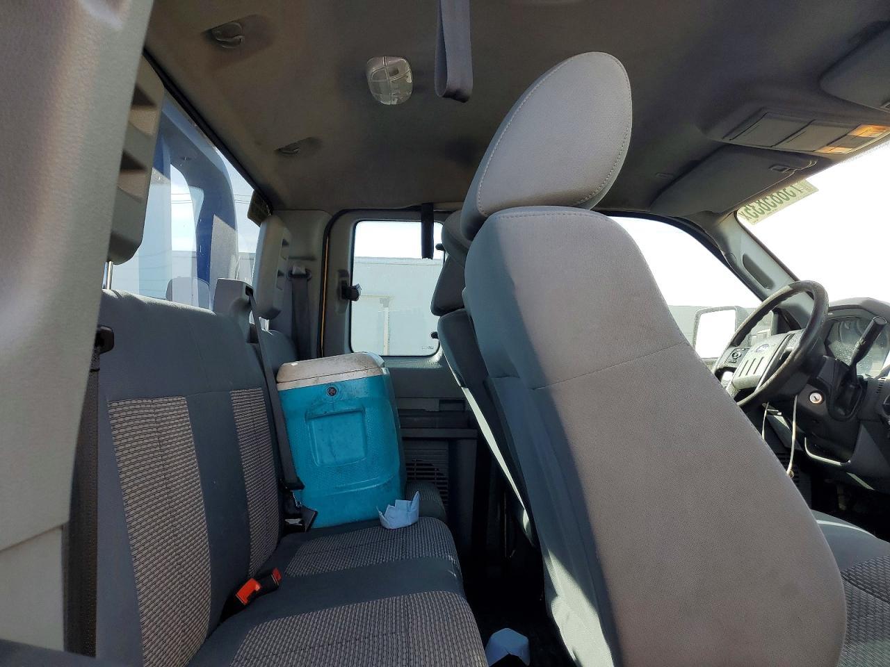 2018 Ford F650 Super Duty Rollback Truck